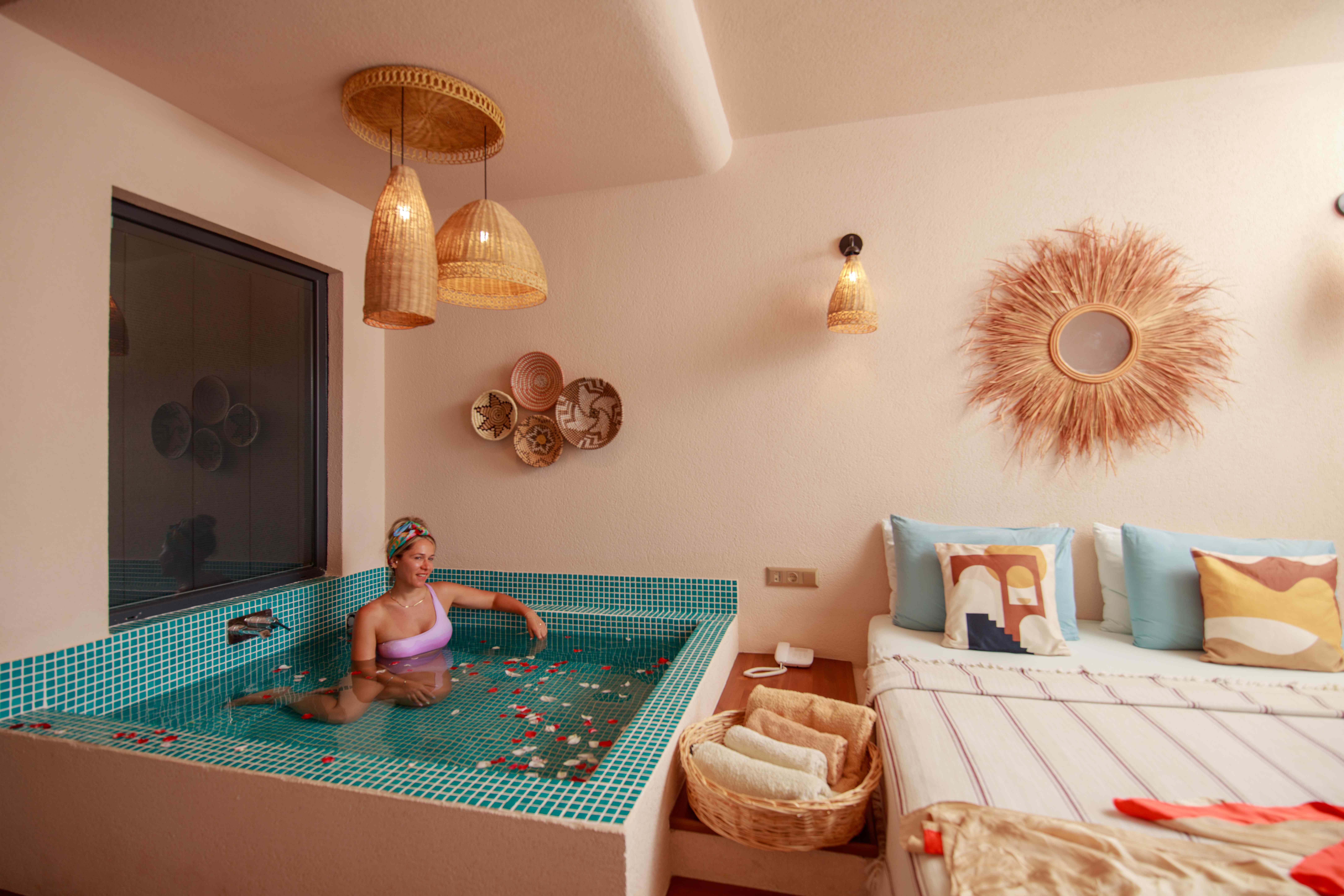 Suite Pool